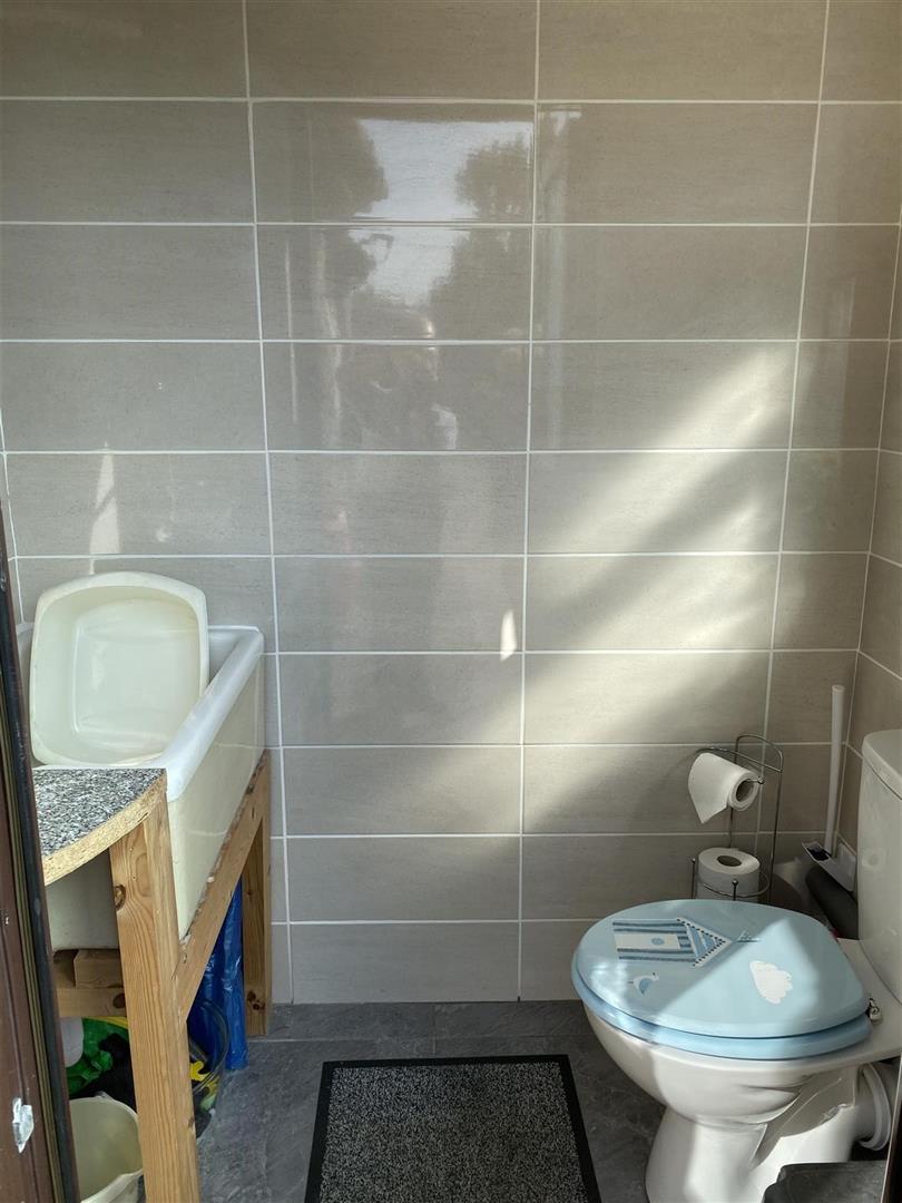 CLOAKROOM